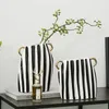 Vazolar Fransızca siyah ve beyaz çizgili çiçek vazo amphora seramik ev mobilyaları çiçekçi İskandinav ev taşınma hareketli hediye