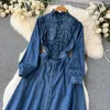 Casual klänningar ayualin vintage bomullsblommor broderi höstklänning blå denim för kvinnor mantel långärmad o-hals ruffles boho vestidos