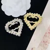 Birthday Gift Heart Pearl Brooches Designer Brand Letter Brooch Pin High Quality 18K Gold Plated Silver Plated Diamond Pearl Classics Wedding Dress Pins Jewelry