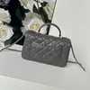 Luxur Designer Bag Mini Flap Bag Handväskor Högkvalitativ svart lammskinnspåse Lyxhandtag Handväska äkta läder quiltad handväska Crossbody axelkedja med låda med låda