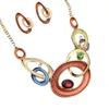 La nouvelle conception d'Amazon Irréguleux creux de couleur circulaire peinture de couleur de collier d'oreilles à huile