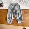 Pantalon pantalon pour enfants 2024 édition coréenne d'été occasionnelle pour garçons et filles minces vêtements pour enfants à la mode