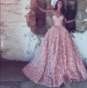 Blush Pink Ball Jurns Prom Dresses 2018 Nieuwe Sweetheart met Appliques Court Train Arabic Dubai Vestido de Soiree formele avond We4322500