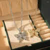 Choker 2pcs Collier en couleur or et plaqué argenté Petit pendentif de papillon frais avec des bijoux de clavicule de diamants complets