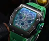 Luxury Mens Watchs Fashion Sport Designer Watch Quartz Chronograph Watchs Men 45 mm Tonneau Dial plusieurs couleurs Strap de caoutchouc Montreuses de bracelet Montre de Luxe