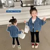 Jaquetas 2024 primavera outono bebê meninos meninos jeaats de jeans moda de moda crianças tops roupas sobretudo