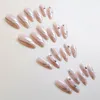 Strisce d'argento indossabili Y2K False unghie lunghe mandorle rotonde Testi per unghie in moda Premere con perline Disegni FINCE Art 240423