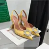 ウェディングサンダルパンプスドレスシューズ高級デザイナーアミナムアディ女性靴ボウクリスタル装飾されたバックルポイントPCVサンダル10cmディナー大規模なサイズ