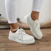 Scarpe casual Donne Sneakers Autunno Lace Up Flats Donne Le donne vulcanizzano Snealer da esterno da donna traspirante con scarpe sportive comode