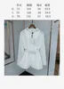 Новая женская солнцезащитная куртка солнцезащитная одежда Летняя дыхательная модная капюшона Спортивная ветряная ветряная ветряная юбка
