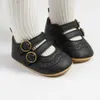 Первые ходоки детские женские туфли ретро -пряжка с плоской мягкой подошвой против скольжения малышные сандалии H240504