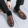Loafers Oxfords for Men Fashion Tassel Formal Business Clubs Thick bottom Mens Slip-On Casual Leather Shoes