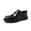 Lässige Schuhe Männer Luxus Mode Patent Leder Schnürung Oxfords Schuhparty Bankettkleider atmungsaktiv