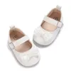 Eerste wandelaars 0-18 maanden Wit neonatale zachte zool meisje baby bovenste pu non slip rubber schattige prinsesschoenen wandelen H240504