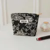 Organisateur cosmétique Sac de maquillage pour femmes petites fleurs grises grande capacité sac de rangement cosmétique portable porte-monnaie de banlieue de banlieue de cartes de banlieue inspire y240503