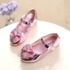 Scarpe pianeggianti estate femminile berellate in pelle sandali ragazze dolci principessa danza per bambini scarpe da bambino per bambini h240504