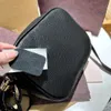 Fashion Lady Sobre Bag Travel Bag Mens Genuine Leather Diseñador Crossbody Tassel Bolsas para la cámara para mujer Pochette Tote Satchel Messenger Straps Store