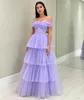 Elegante lange lila tule prom-jurken met lijnen A-lijn Off Schouder geplooide vloerlengte Veter Back Prom-jurken voor vrouwen