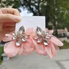 Boucles d'oreilles Girlgo Romantique et sucré de tissu à la main de fleur de fleur de cristal grand grand tempérament frais élégant haut de gamme