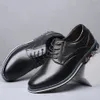 Chaussures décontractées de la mode Retro Business pour hommes Black Brown Brown Breathable Comfort Menshoe Comt Shoe