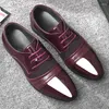 Casual Shoes Fashion British Herren Leder klassische Mann Slipper speicherte Zehen formelle Hochzeit männliche Kleider Schnürung Mokassins