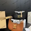 Top Brand -Umhängetaschen Frauen Handtasche Brieftasche Neue Halbmond echte Leder -Tasche Handheld Cowhide Luxus Design Vielseitiger Achselstab Sattel Satteltasche