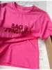 Francuski Sez 2024 Summer Nowy moda dla kobiet swobodna litera drukowana T-shirt różowy podstawowy wszechstronny bawełniany krótki rękaw okrągły top