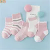 Детские носки 5 пары/лот осень/зимние детские нефтбольные носки для мальчика девочка детская модная полоса спортивные носки для детей Высококачественные подарки CN Y240504