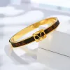 Braccialetti in acciaio Banglenewstyle Women Bangle Gioielli designer di lusso 18K Gold inossidabile in acciaio inossidabile Amanti per matrimoni Gift Bangles Accessori all'ingrosso