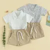 Set di abbigliamento per bambini bambini bambini da 2 pc outfit t-shirt bottoni a manica corta a righe e pantaloncini elastici abiti da spiaggia estiva