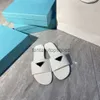 Praddas Pada Prax Prd Klassische Designerin Beach -Dampfe flache Frau Slipper Schwarz Safiano Leder Sommer Lady Dreieck Mark Slipper gebürstete Lederrutsche