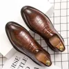 Business Brogue Leather Brand Formal italiensk kontor Oxford Dress Elegant Shoes for Men Designer Wedding Shoe