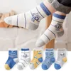 Kids Socks 2024 5Pair/Lot Children Cotton Boys Girls Socks Cute Cartoon Patroon Kindersokken voor Baby Boy Girl Sport Style geschikt voor 1-12y Y240504