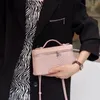 Umhängetaschen echte Lederhandtaschen für Frauen Kuhschlangenmuster Sommer lila Designer Hobo Grey Totes Handtasche