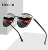 Hegh 2021 Design Cat Eye Polaris Sunglasses Men Femmes Elegant Sun Glasses Femelles Driving Eyewear6669455