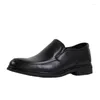 Chaussures habillées Business Cuir Black Couche Cow Hide Slip-on Smooth Couvercle Toe Soft Soft Soled Casual