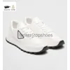 Praddas Pada Prax Prd Sports 01 Runner Chaussures de style décontracté Low Top Men Rubber Sole Triangle Sneakle Tissu Patent Leather Mens Wholesale Discount Trainer
