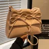 Umhängetaschen Sommer -Crossbody -Tasche für Frauen mit Bogen PU -Pendelkutleitungs Mode süße Mädchen Geldbeutel Handtaschen Damen täglich 2024