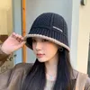 Kapelusz damski zimowy ciepły wiadra Hat Hats Hats Fashion Modna wersja Koreańska Krzyna czapka retro panama czapka dla kobiet 240430