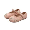 Flache Schuhe Kinder gestickt Prinzessinschuhe 2024 Frühling Neues runde Zehenleder Perlen Klassische Kinder Flats vielseitige Pink Girls H240504