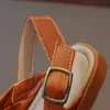 Sandaler Girls Flip Flops Summer New Clip Toe Roman Shoes Outdoor Casual Beach Soft Bottom Anti Slip Kids H240504