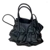 Bag E74B unik veckad textur Crossbody Korean stil hink pu läder axelväska slingpaket för personlig charm