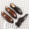 Business Brogue Leather Brand Formal italiensk kontor Oxford Dress Elegant Shoes for Men Designer Wedding Shoe