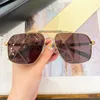 Lunettes de soleil pour hommes Femmes Square Designer Double Bridges Hollow Classical Retro Outdoor Pilot Golden Pink Eyeware UV