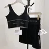 Frauen Tracksuits zweiteilige Kleiderdesigner Tanktop -Baumwollstrecke geschnittene Yoga -Anzug Fitness 2pcs BH Miniröcke Tanks Tops Shorts Golf