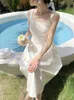 Lässige Kleider ärmellose Kleidung Frauen Sommer Midi Romantic Solid Vintage Holiday Chic süße sanfte Büro Frau French Style Vestido Ins