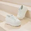 Sıradan ayakkabılar 8cm gerçek deri platform kama tıknaz spor ayakkabı pompaları 2024 kadın zapatos de mujer beyaz vulkanize moda