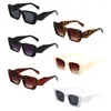 Zonnebrillen vierkante frame rechthoek vintage UV -bescherming onregelmatige tinten van de jaren 90 brillen voor vrouwelijke mannen