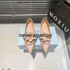 Pradshoes Patent Prades Flats origami puntige teen bloem sandaal driehoek elegante pompen lage hak ballerina voor vrouwen designer schoenen 3D lederen bloemen slippe