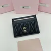 Partes de tarjetas de diseñador Mujeres Mini billetera Fashion Genuine Luxury Luxury Soft Sheep Coin Moned Pocket Ladies Purse Nuevo soporte de tarjetas de crédito 4 Color